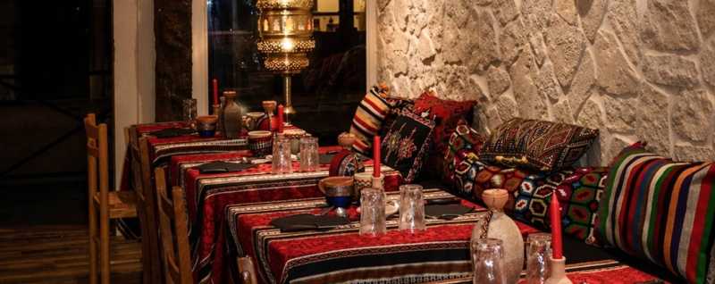 Le restaurant - Le Saint Augustin - restaurant CREMIEU - Restaurant Crémieu -Cuisine algérienne